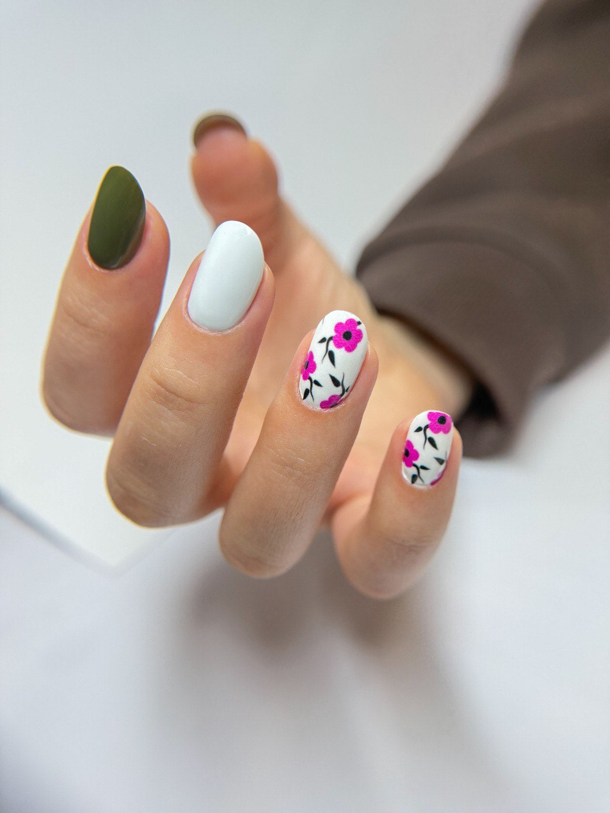 Nail decoration films for manicure - 1025R 