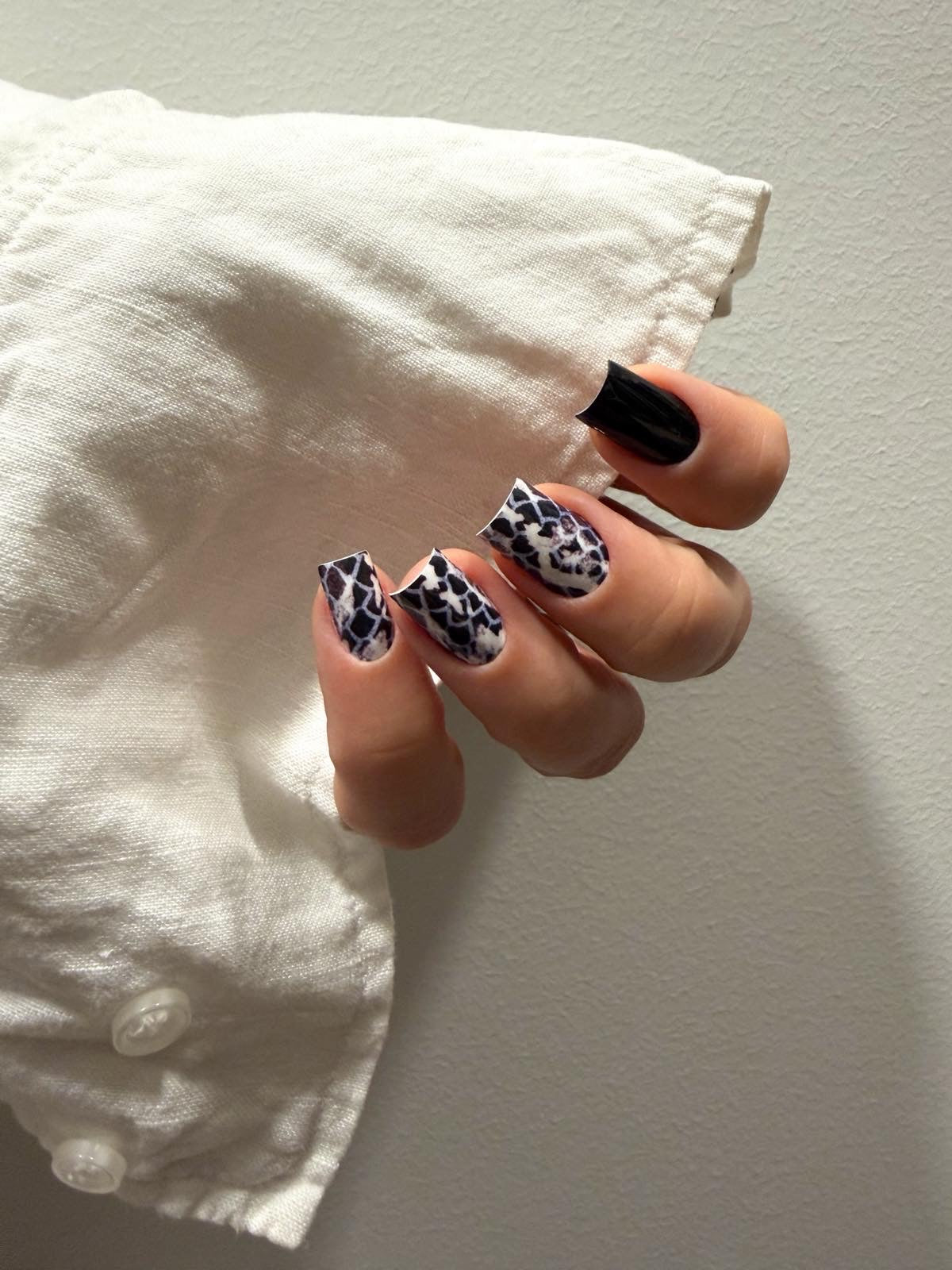 Nagų dekoravimo plėvelės manikiūrui - 1060R